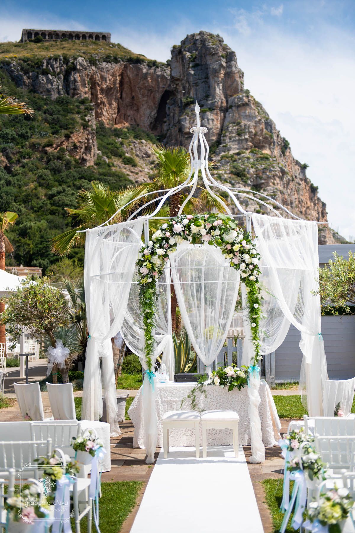 grappolo-d-uva-ricevimenti-matrimonio-rito-sul-prato-7
